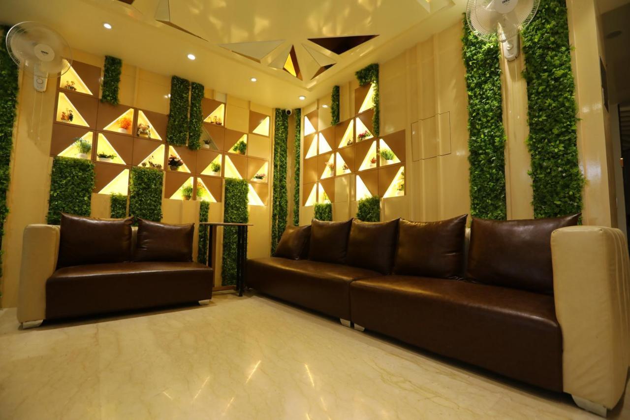 Hotel D Silverleaf Lucknow Ngoại thất bức ảnh